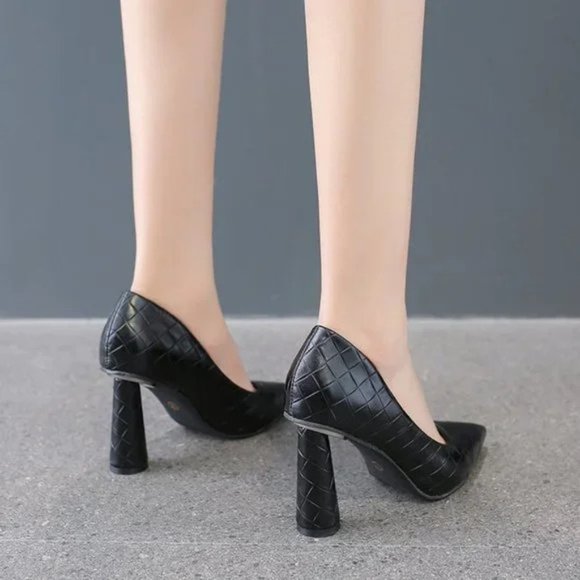 Women's Elegant round heel new pointed toe pumps - Picture 2 of 6